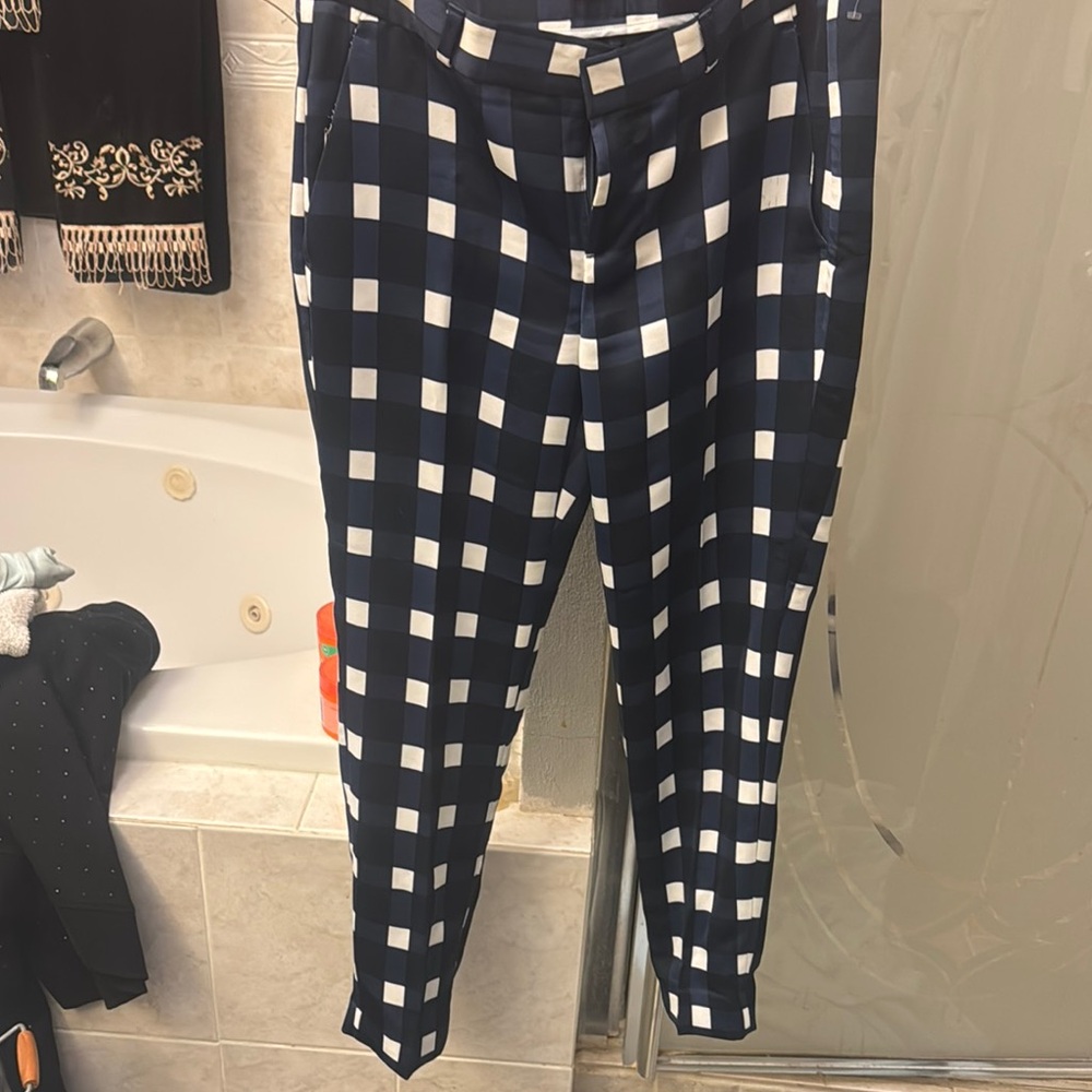New Banana Republic Navy and White Checkered Pants